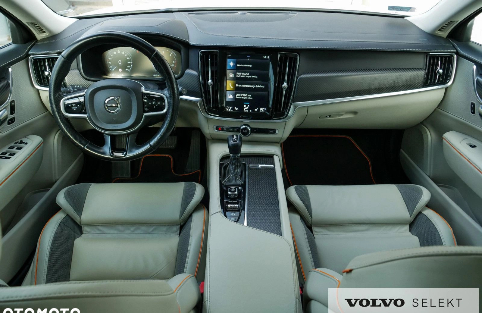 Volvo V90 Cross Country cena 152900 przebieg: 131120, rok produkcji 2018 z Gąbin małe 781